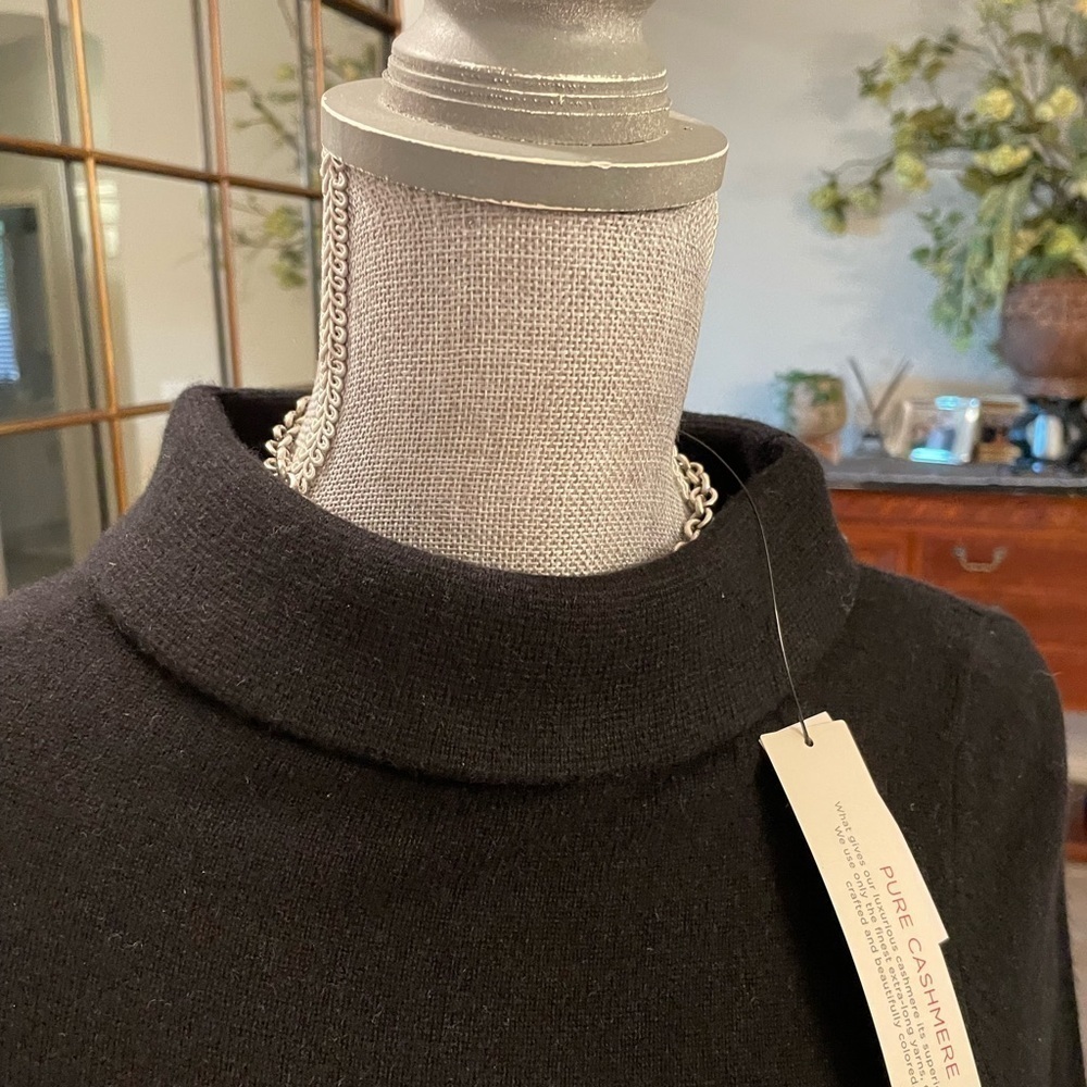 New - Talbots cashmere sweater - Picture 3 of 3